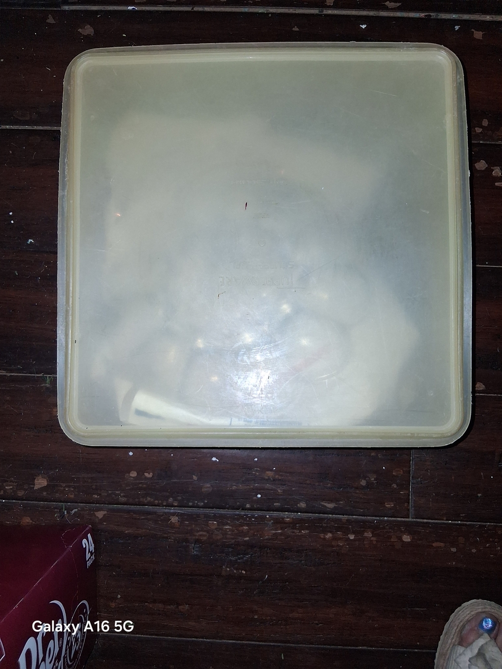 Tupperware Square Snap-On Lid in Translucent Yellow-Beige